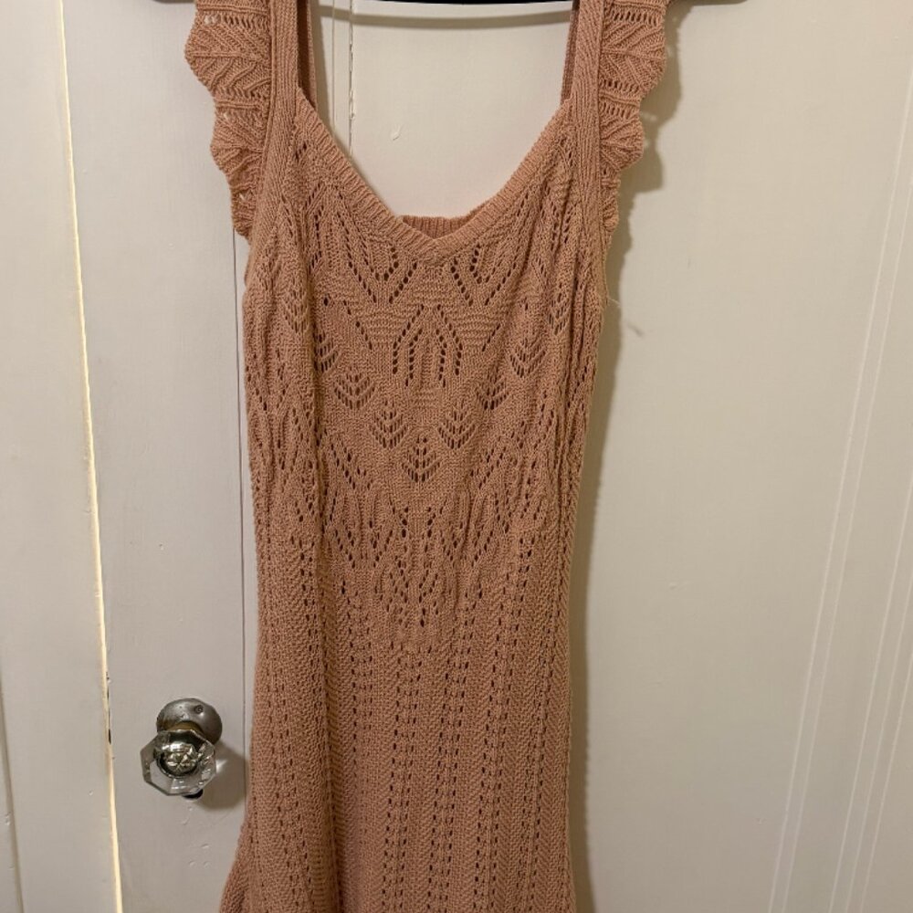 Freshman 1996 Knit Ruffle Midi Dress – Size Medium